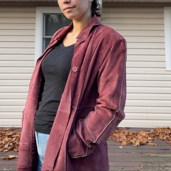Suede women’s maroon jacket size medium - Picture 3 of 10
